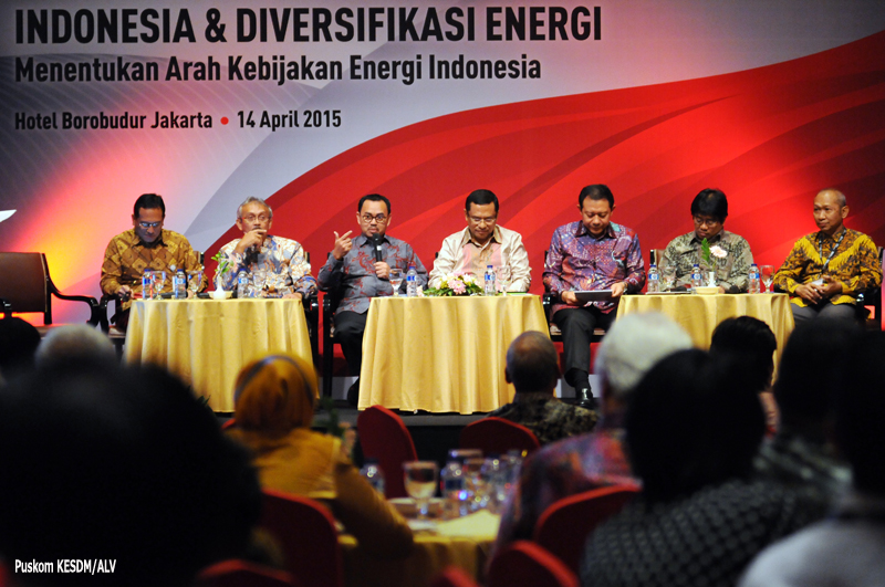 Impor BBM Kok Masih Merasa Kaya Migas